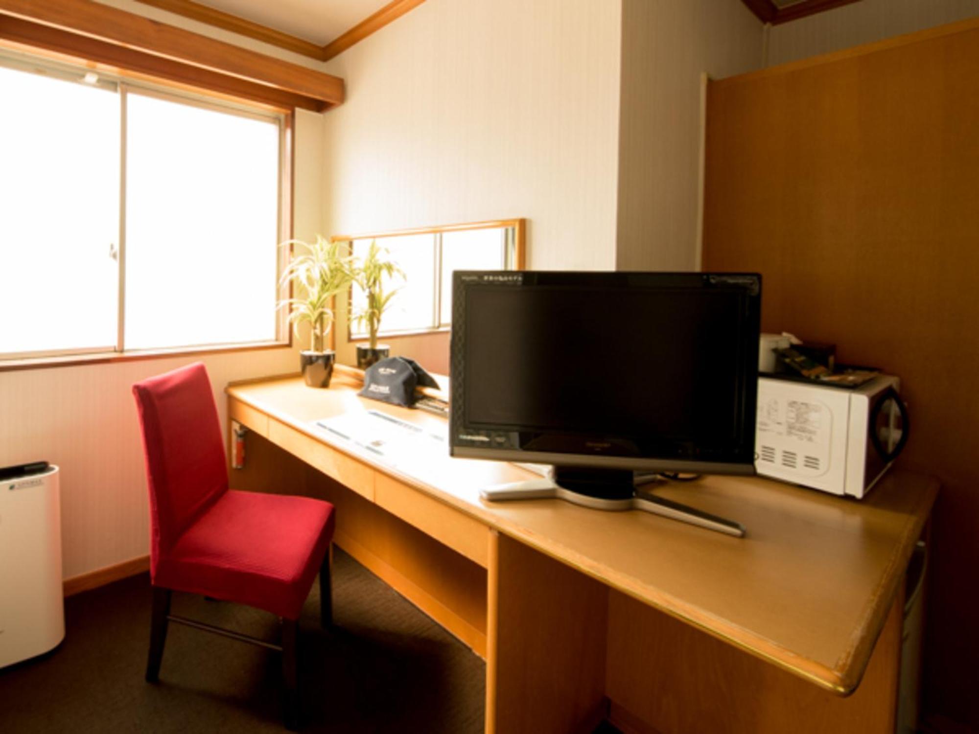 Hotel Livemax Budget Naha Tomarikou Buitenkant foto