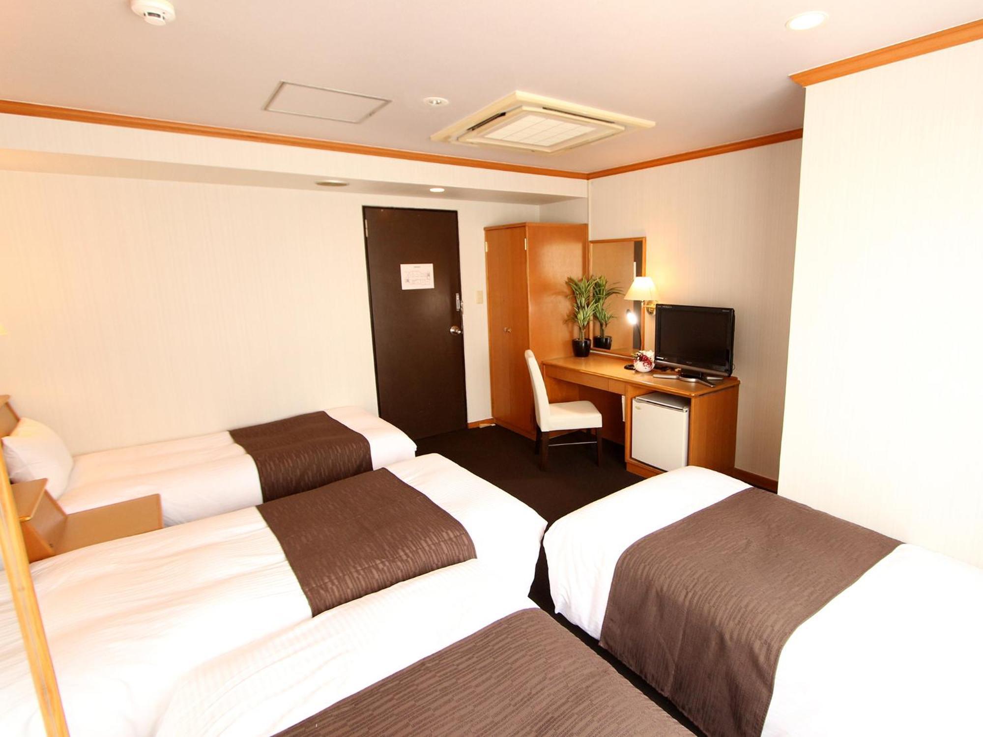 Hotel Livemax Budget Naha Tomarikou Kamer foto